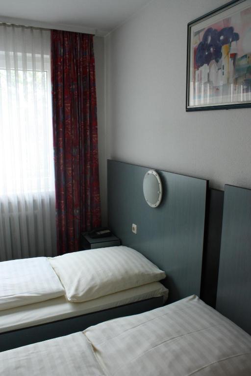 Hotel Diplomat Frankfurt am Main Quarto foto